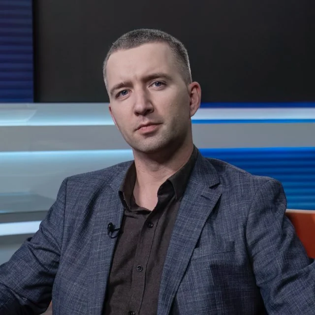 Алексей — лектор курса «Теория и практика ИИ»